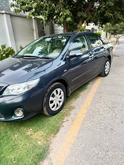 Toyota Corolla GLI 2011