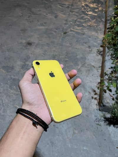 Apple iPhone XR