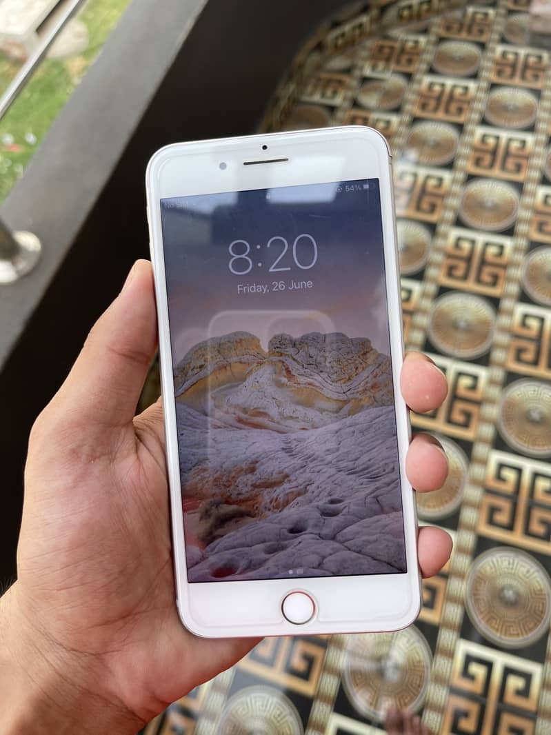 Apple iPhone 7 Plus 4