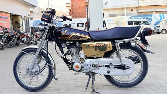 Honda CG 125 Gold Edition Self Start | Remote Start | Neat & Clean