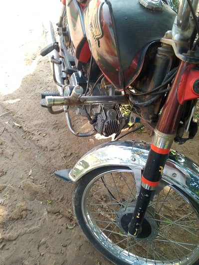 Honda CD 70 2016