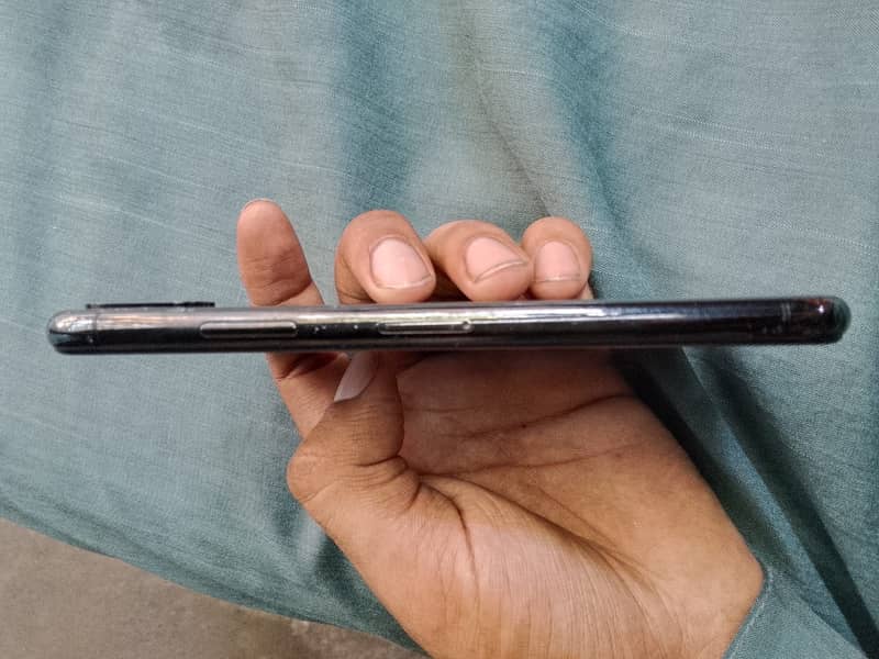 Apple iPhone X 1