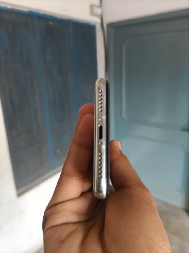 Apple iPhone X 2