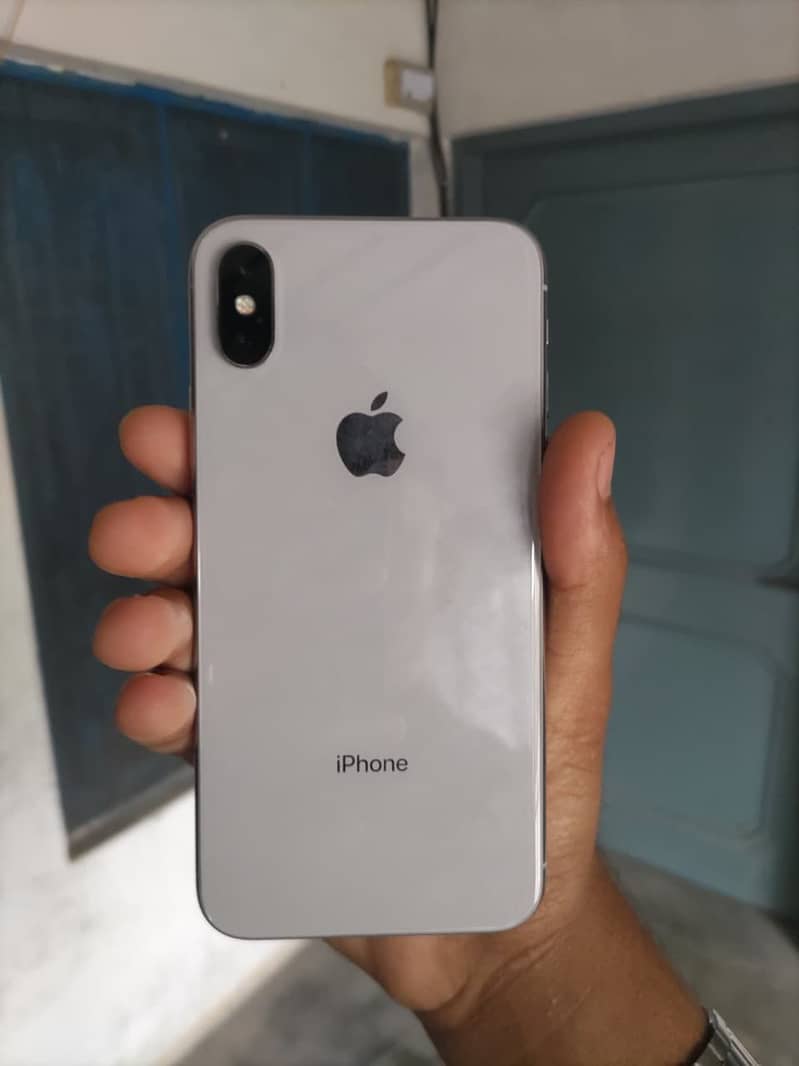 Apple iPhone X 3