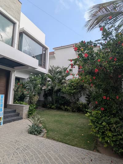 500 YARD LIKE BRAND NEW BUNGLOW FOR RENT