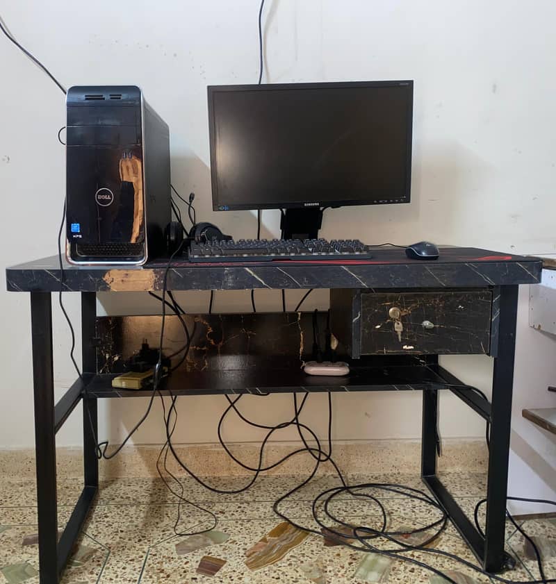 24 inch Screen 1