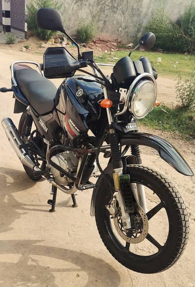 Yamaha YBR 125 Japanese Model 2017 – Excellent Condition