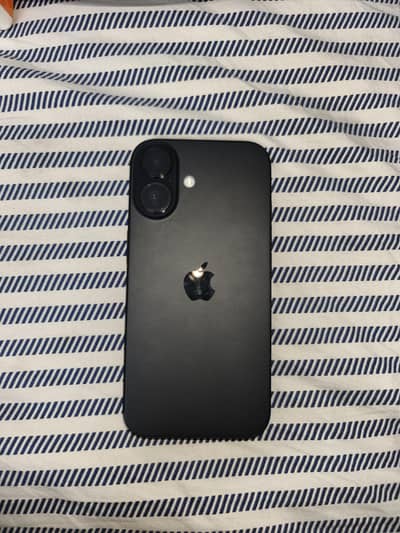 Apple iPhone 16