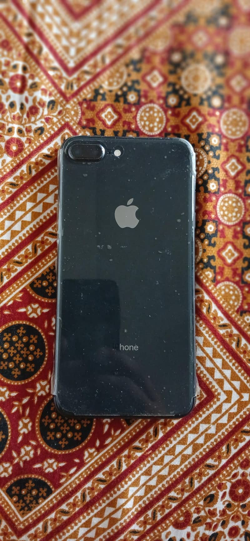 Apple iPhone 8 Plus 2