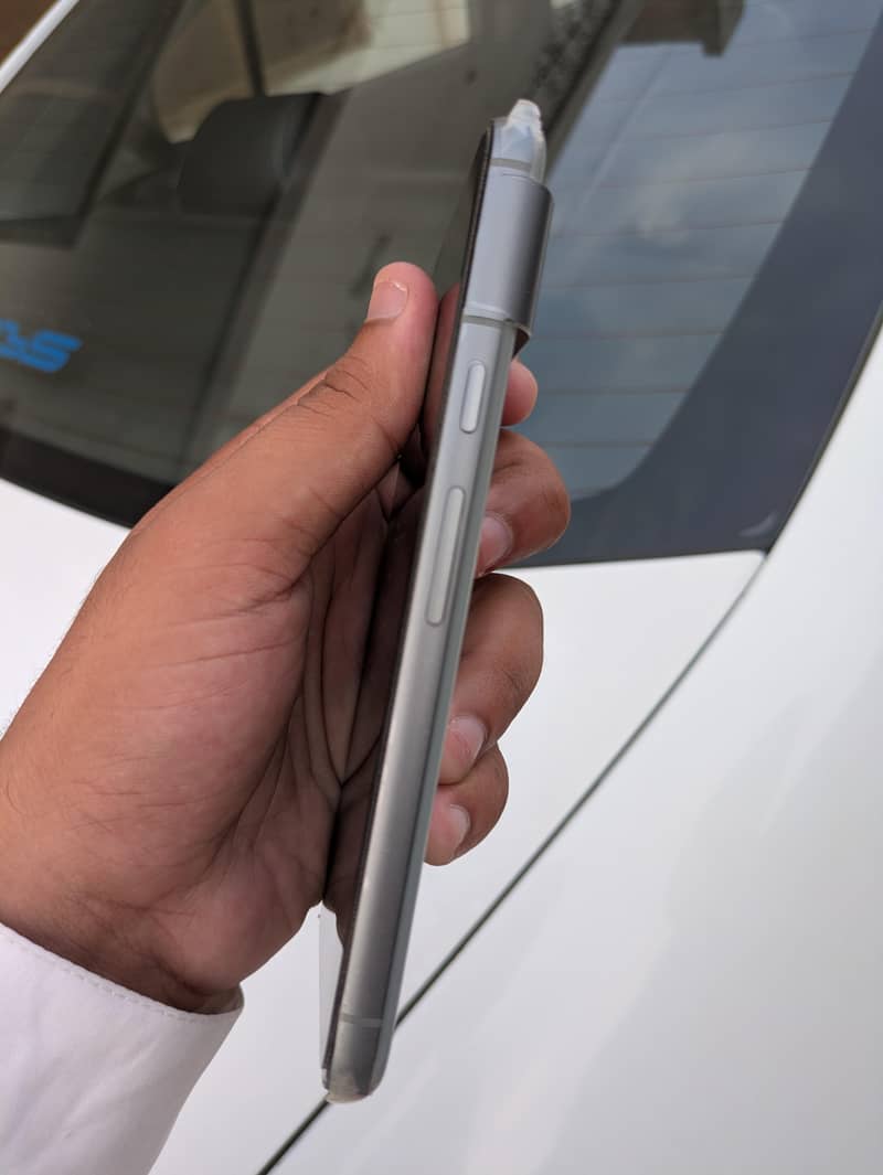 Google Pixel 8 3