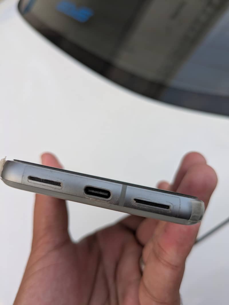 Google Pixel 8 5