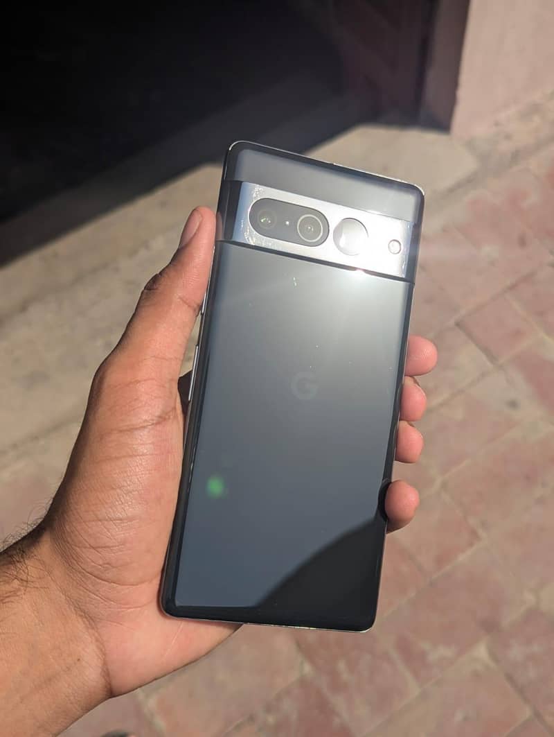 Google Pixel 7 Pro 2