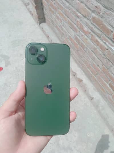 Apple iPhone 13