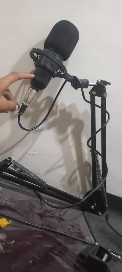 BM800 Mic for sell just 2 days use