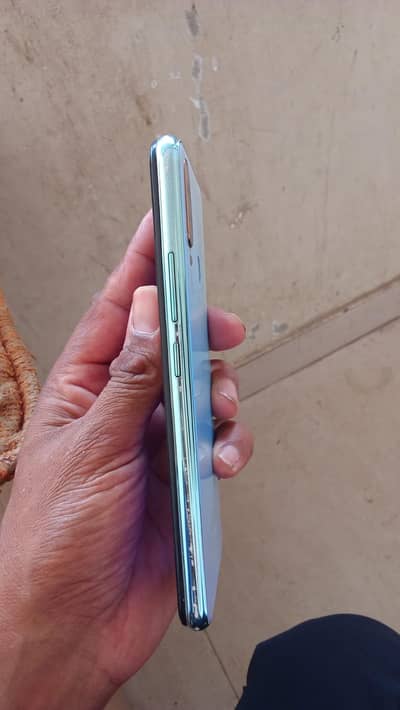 Vivo Y17