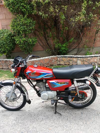 Honda 125 2024 Model Red Color