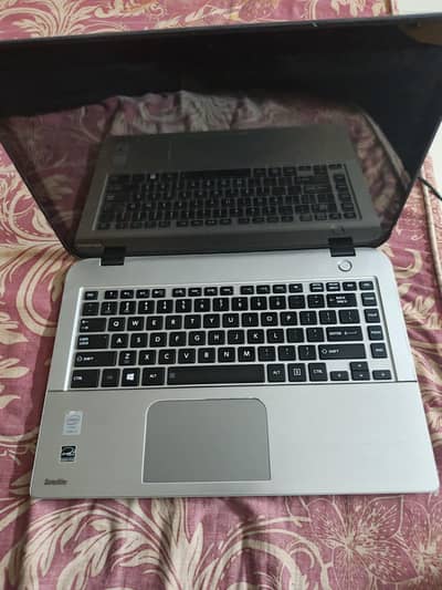 Laptop touch & type  . . Toshiba core i5 -4 generation, 8/256
