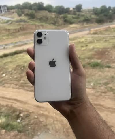 Apple iPhone 11 factory unlocked