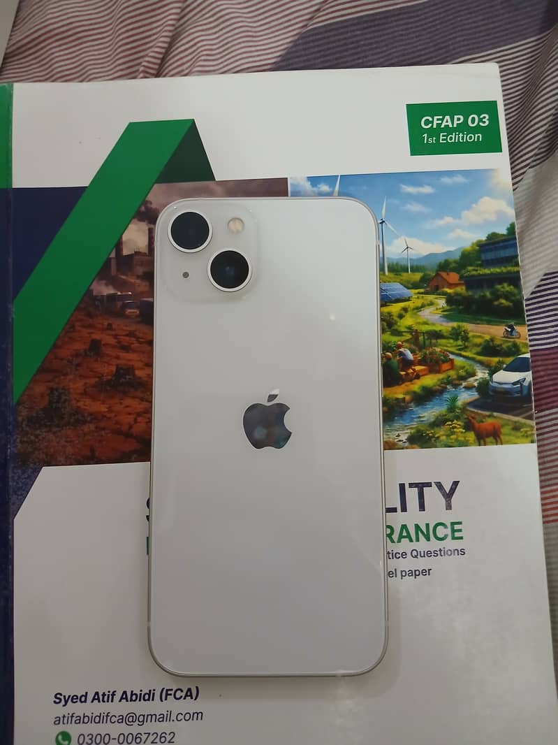 Apple iPhone 13 5