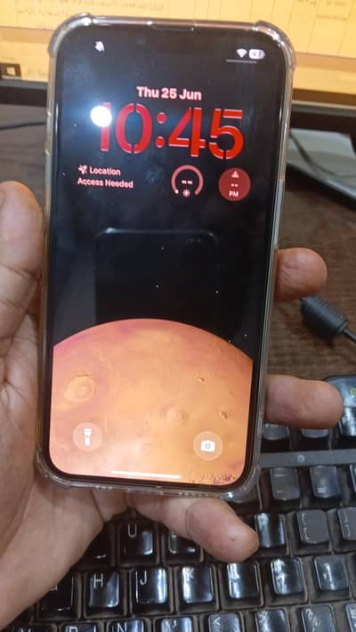 Apple iPhone 16e JV