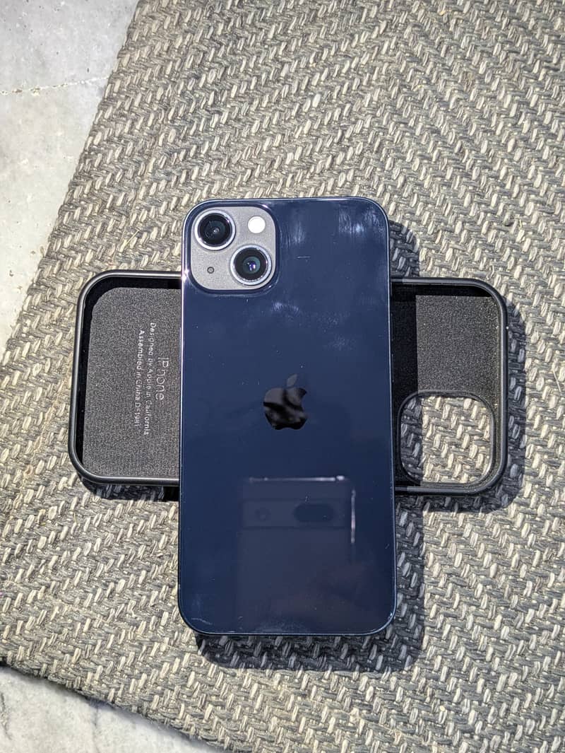 iPhone 13 0