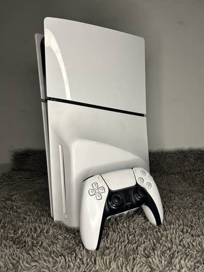 PlayStation 5 Slim Disc Edition with One Controller
