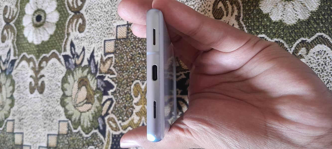 Google Pixel 7a 2