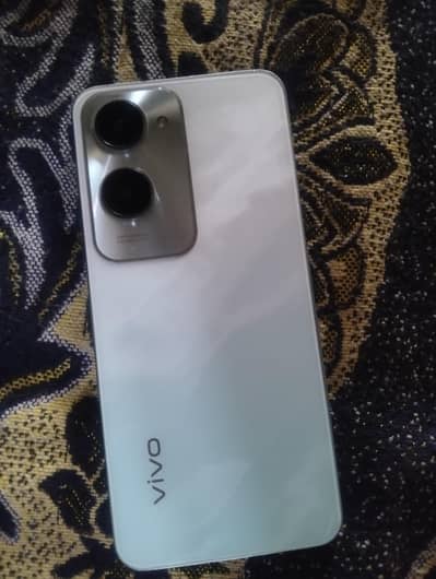 vivo Y18 6+6 Ram or storage 128 GB
