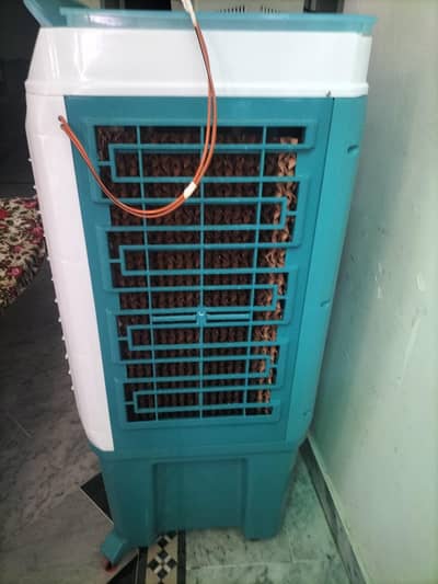 Ac & DC cooler bilkul new ha 5 day used
