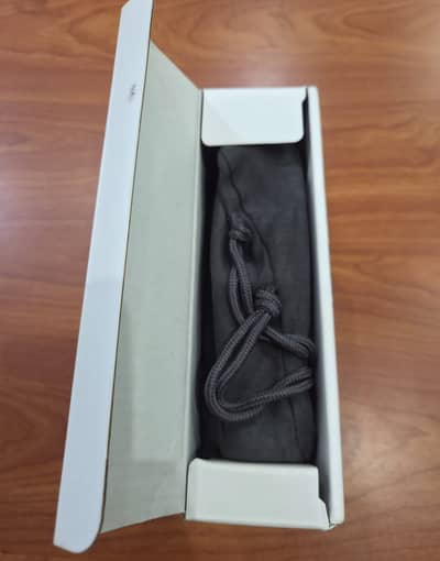 DJI Osmo 8 (Smartphone Gimbal)