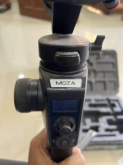 Gimbal Moza Aircross 2 for Dslr camera