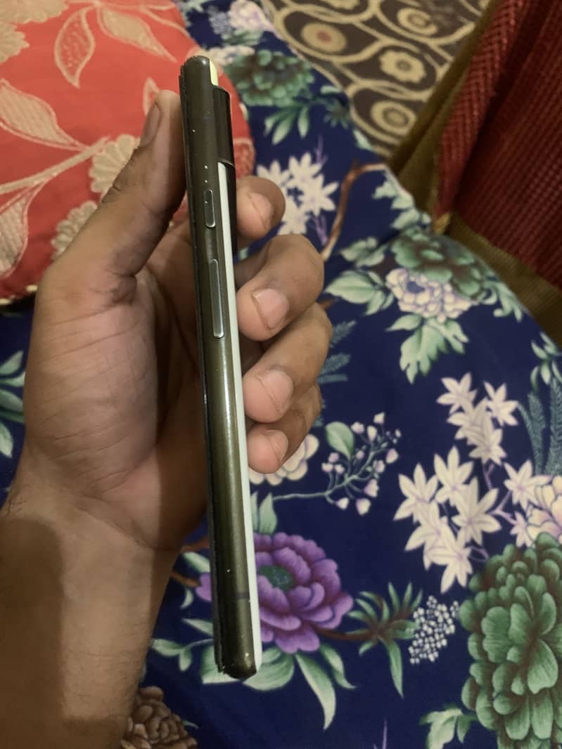 Google Pixel 6 0