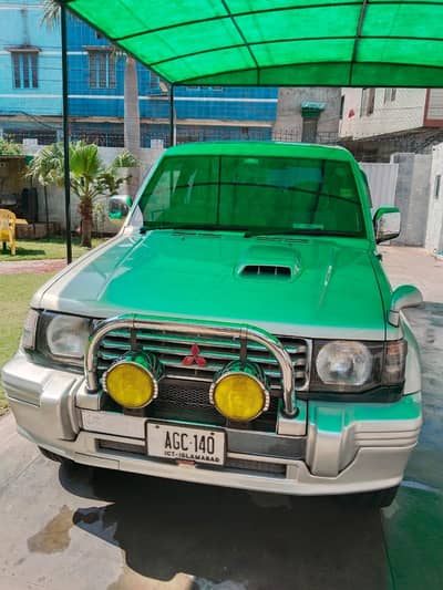 Mitsubishi Pajero 1995