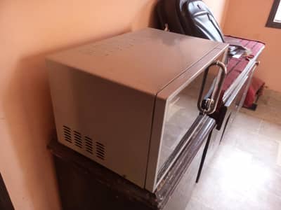 Microwave Oven ( Dawlance )
