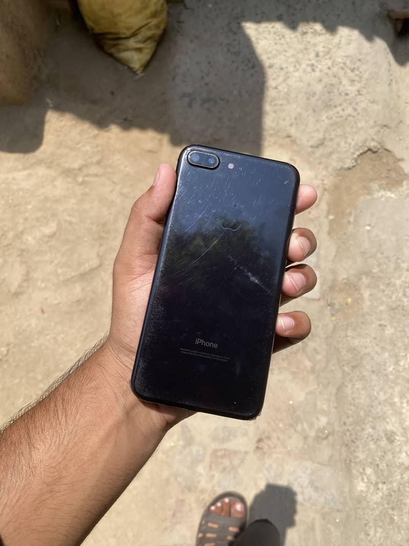 Apple iPhone 7 Plus 0
