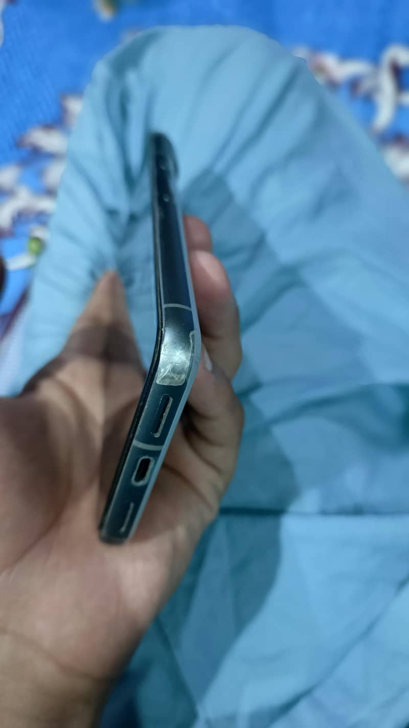 Google Pixel 8 3