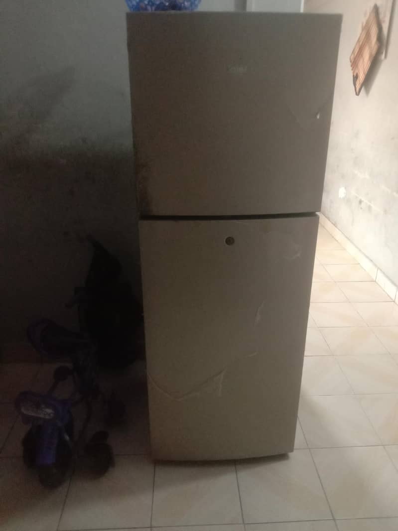 Refrigerator 0
