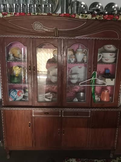 Utensils Showcase