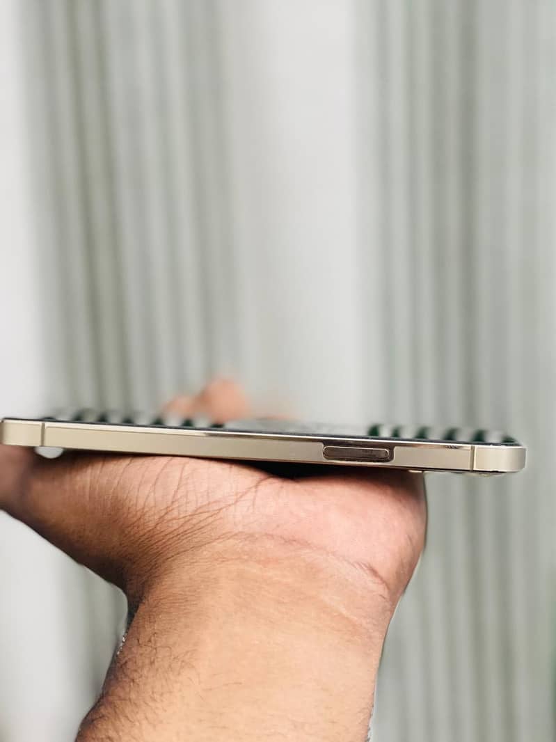 iphone 12pro 1