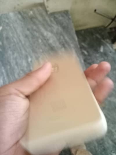 Apple iPhone 7