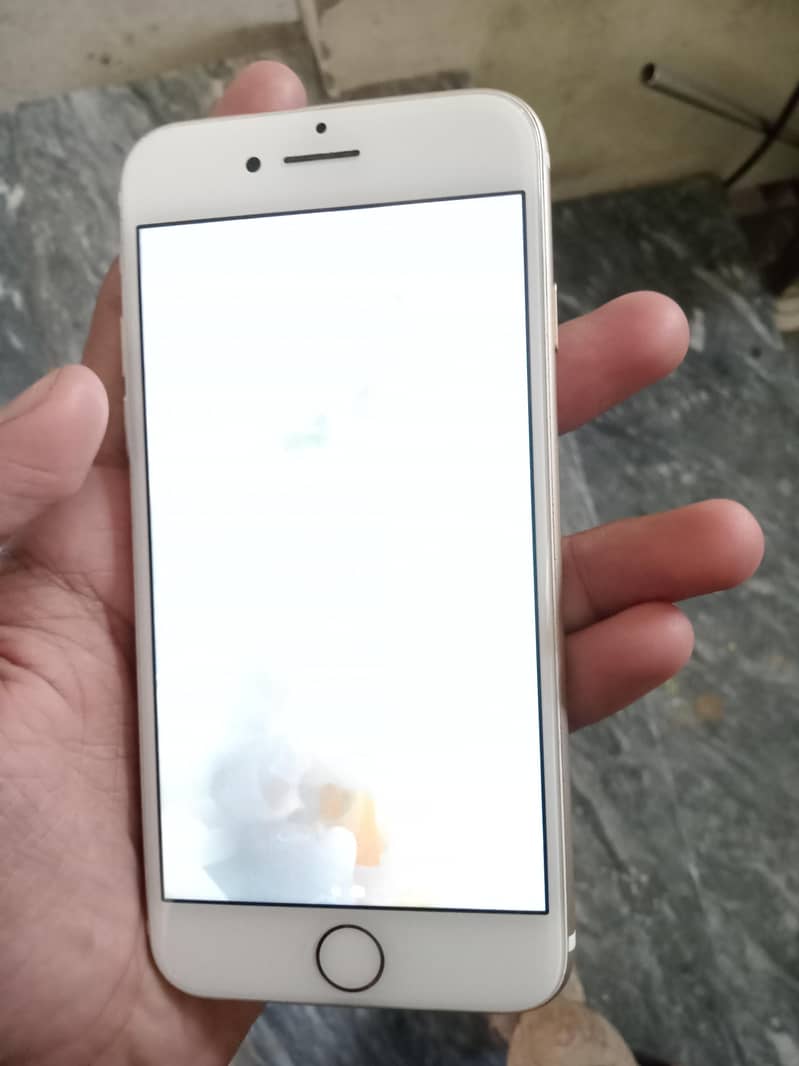 Apple iPhone 7 4