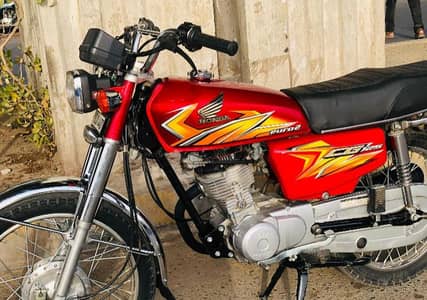 Honda 125| very good condition |with biometric| 20+21 model