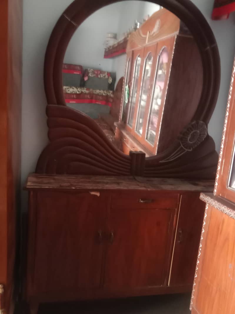 Dressing Table 2