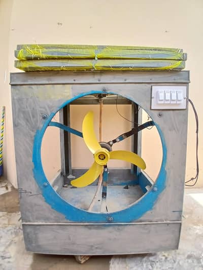 Lahorei Room Cooler 12V in very good condition.