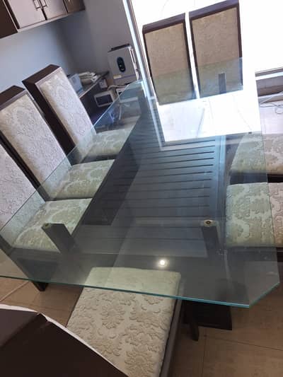 Dining Table with 8 chairs