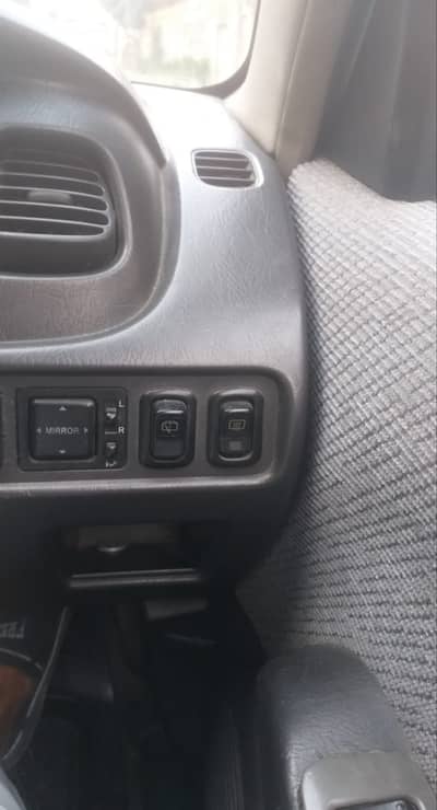 Toyota Duet 2005