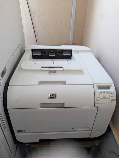 HP Laserjet 400 Colour