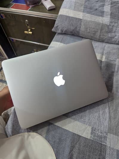 Apple MacBook air 128gb no repair urgent sale