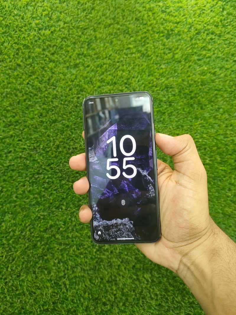 Google Pixel 8 3