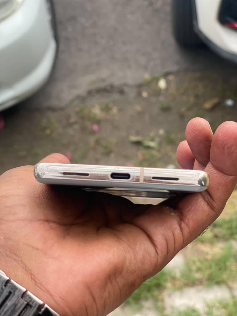 Google Pixel 7 Pro 6